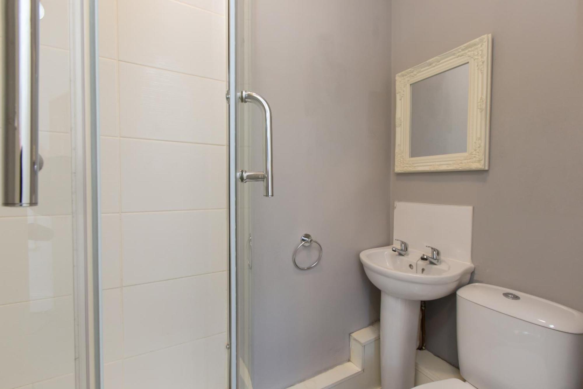 Townhouse @ Electricity Street Кру Экстерьер фото